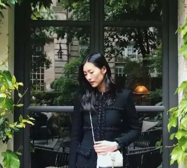 刘雯大包包推荐,刘雯同款豹纹包包