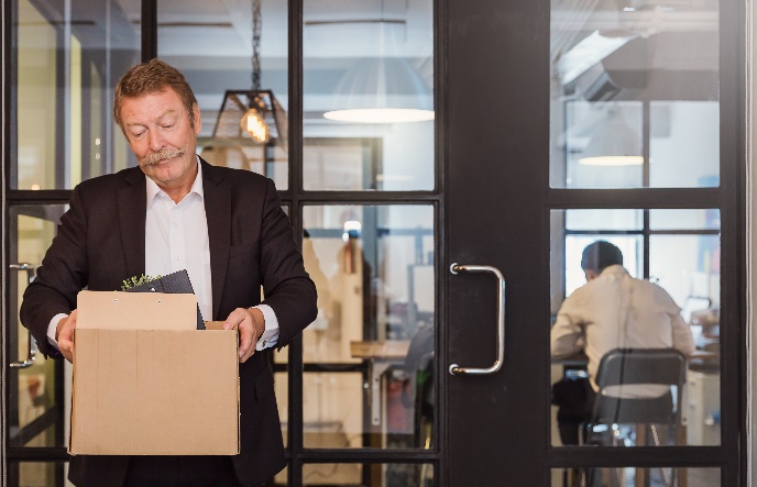 澳洲西太平洋银行CEO引咎辞职，已下台的金融高管知多少？