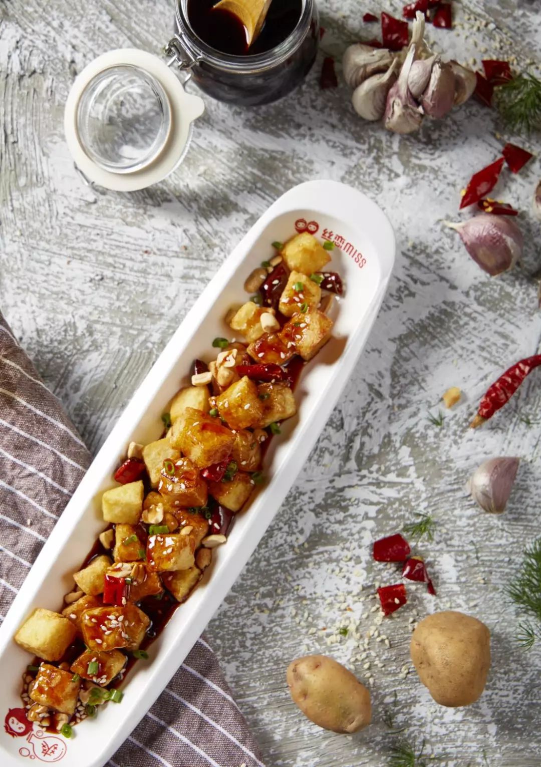 丝恋餐饮管理有限公司董事长周杰,丝恋创始人是谁