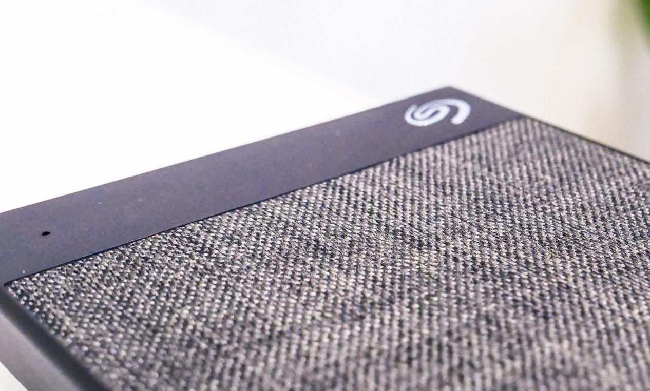 希捷锦系列2tb移动硬盘,希捷简系列移动硬盘评测