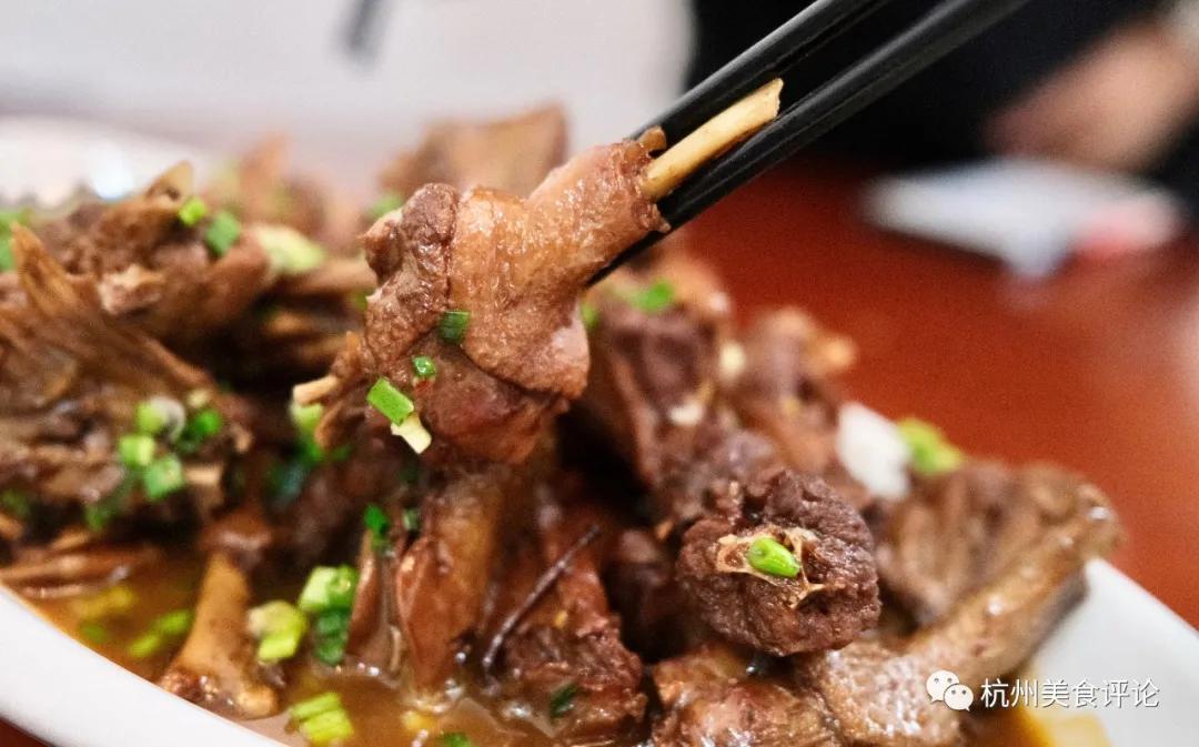 抓住假期最后一天出去吃饭,跟着本地人去探店杭州宝藏美食