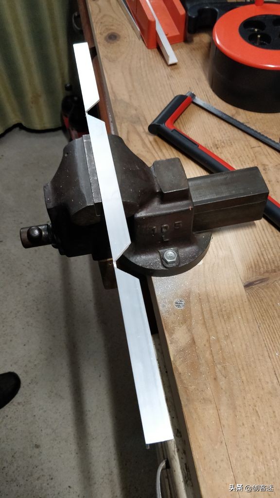 自己动手做一个节省空间的电脑桌,自制内藏电脑桌最全教程