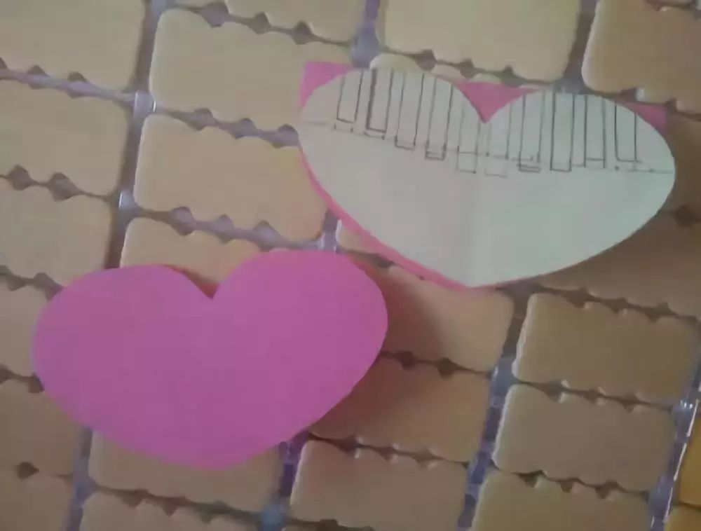 手工心形贺卡又简单漂亮,超级简单可爱的爱心贺卡