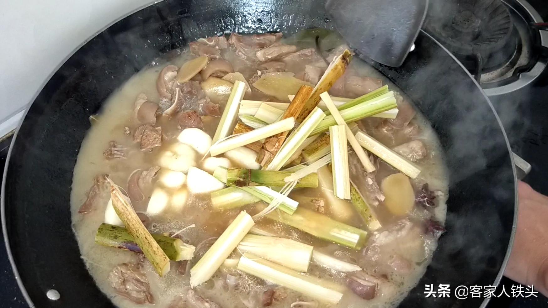 冬天的羊肉怎么样烧才好吃,天冷了炖点羊肉最正宗的做法