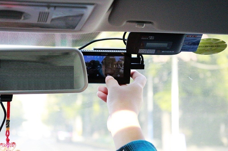 70迈行车记录仪a810前后双录,70迈流媒体行车记录仪对比a800