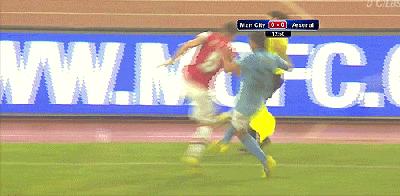 国足庆祝胜利的视频,国足赢了搞笑视频