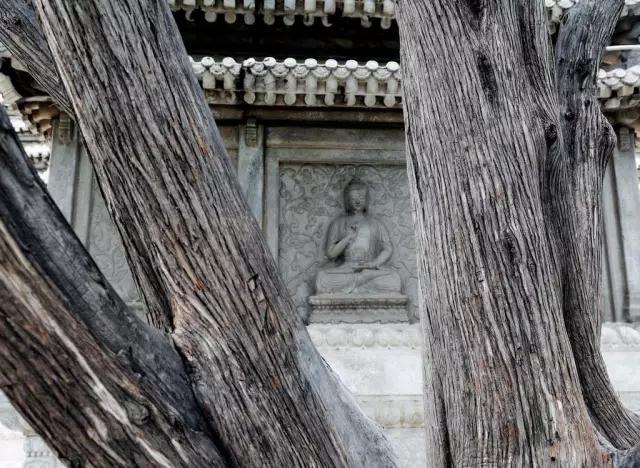 北京有什么寺庙可以烧香拜佛,祈福最好的寺庙北京