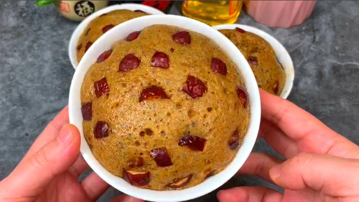 自发蛋糕粉做红糖发糕电饭煲版,比蛋糕还好吃的发糕做法简单