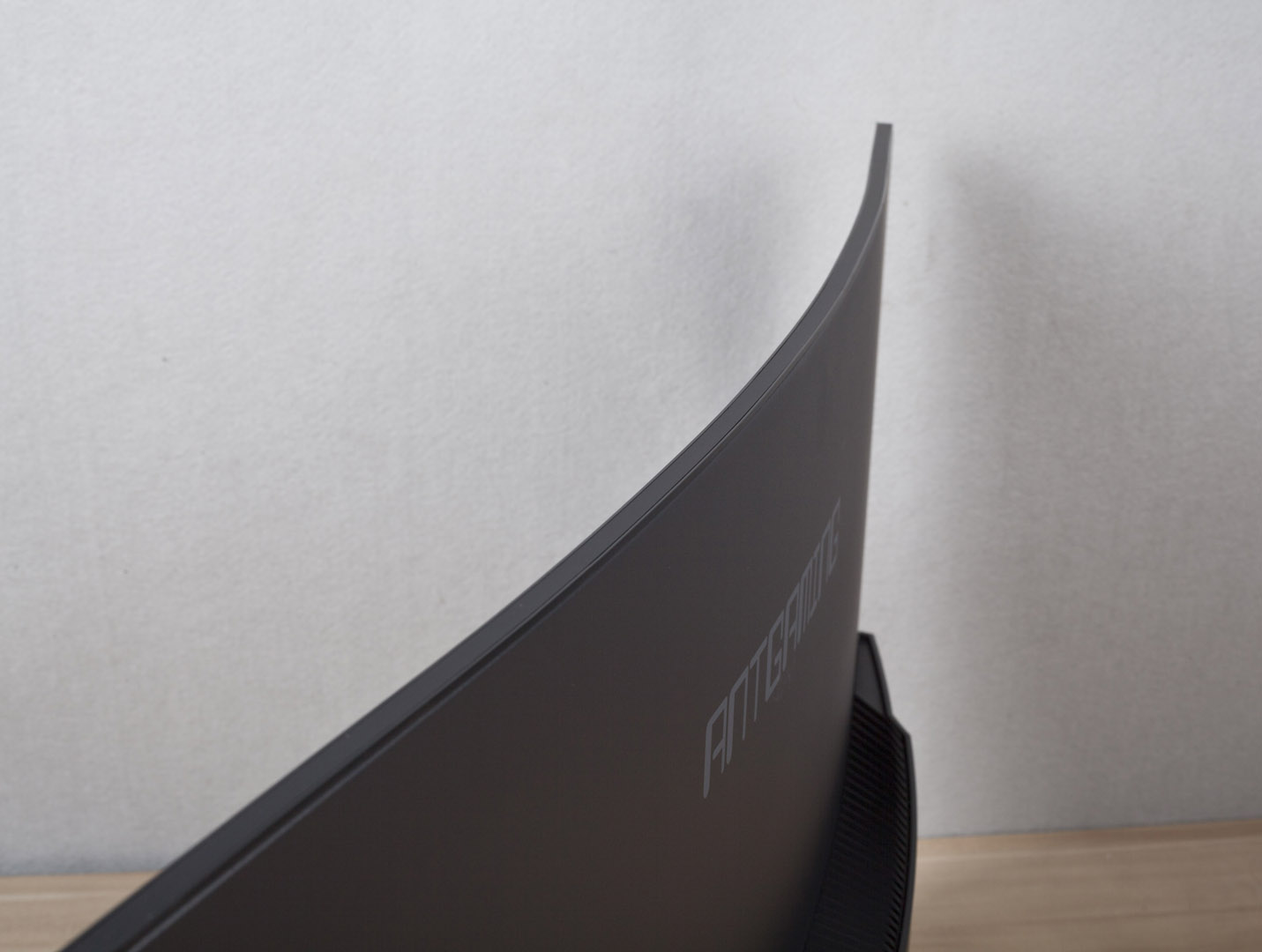 网咖老板推荐，HKCG32Pro到手还行