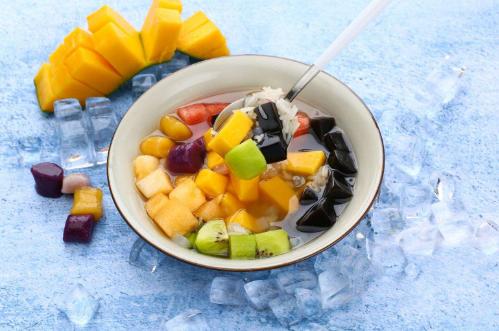 一起摆摊的地摊经济来了，摆地摊卖什么最赚钱？看完心里有数了