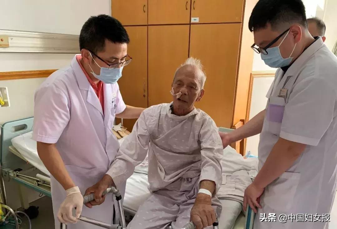 17位孙辈制定的一张最暖值班表