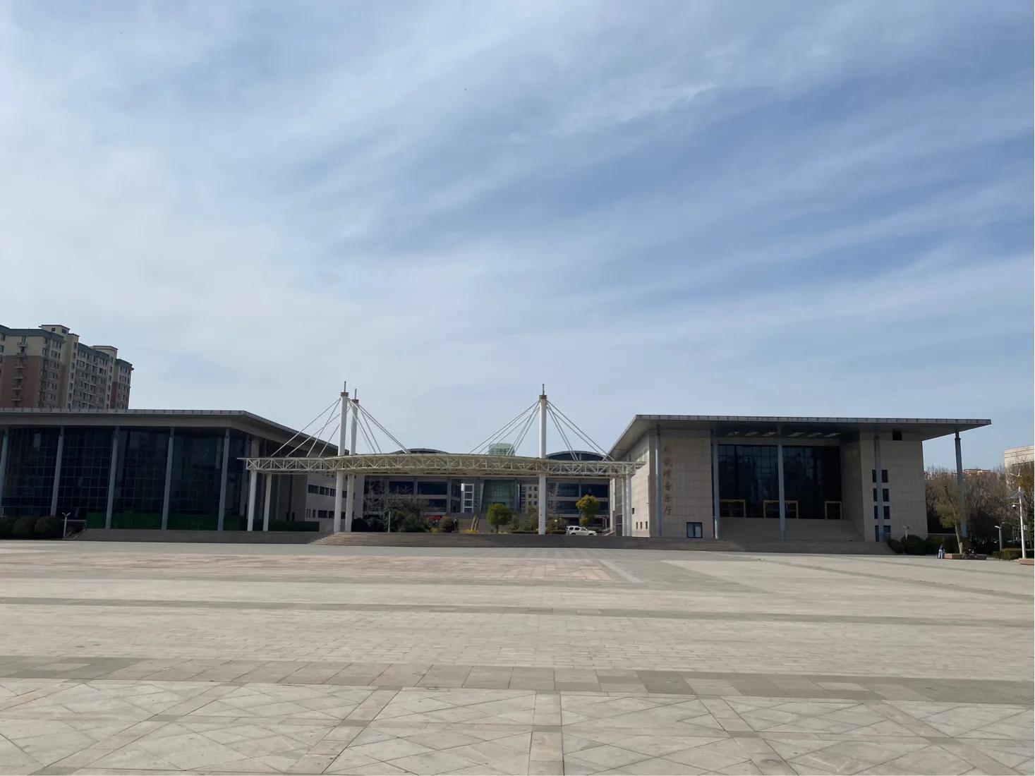 娌侀槼鏈辫浇鍫夐煶涔愬巺,鏈辫浇鍫夐煶涔愬巺闂ㄧエ