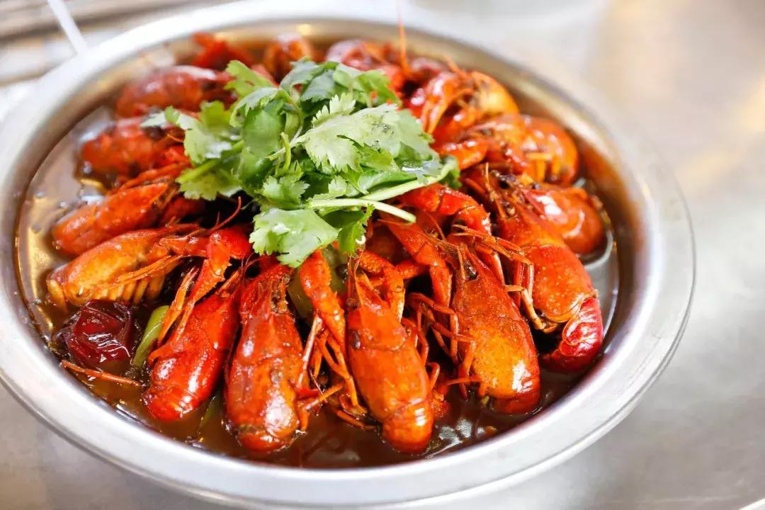 济南比较正宗的烤全羊,吃遍济南烤全羊