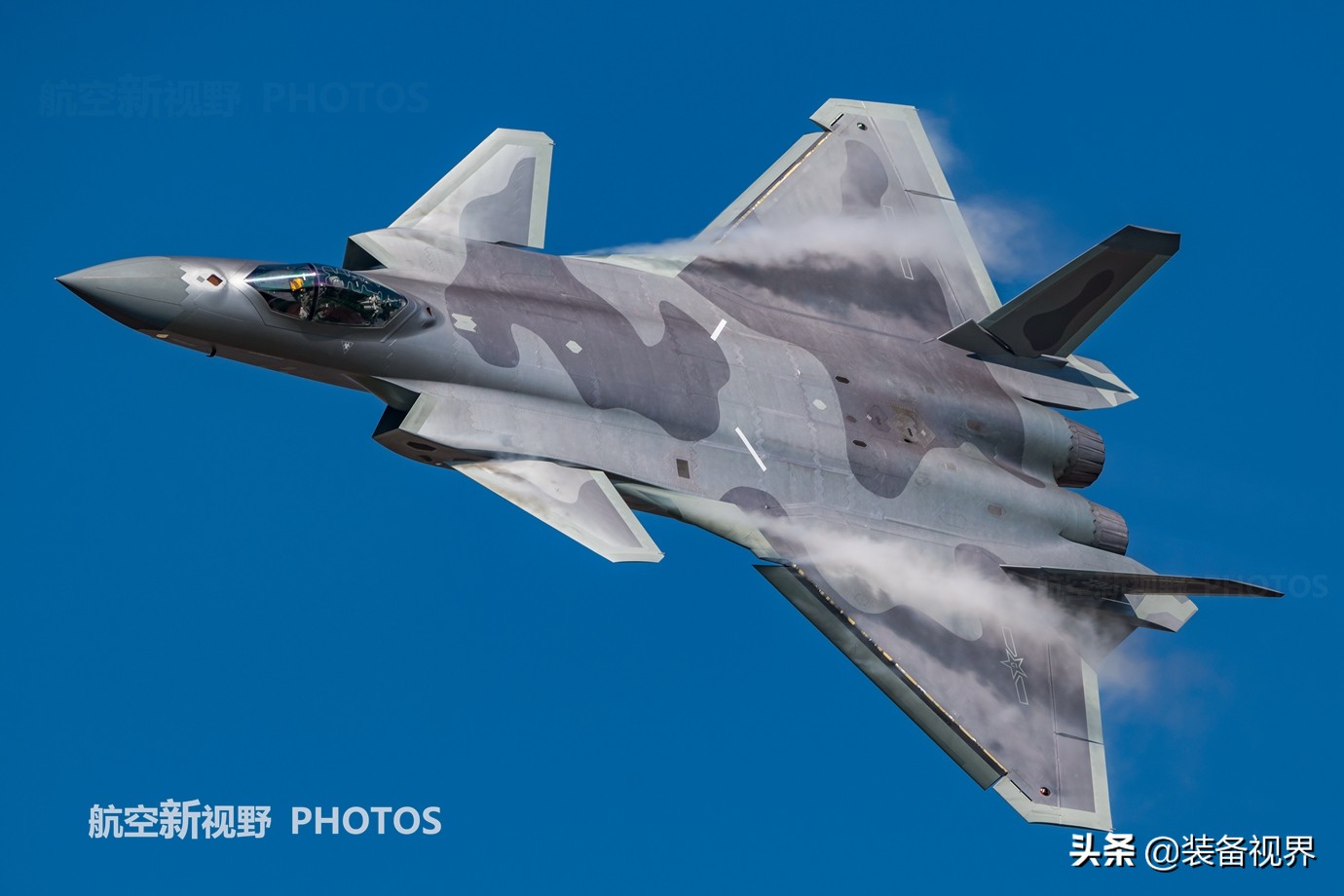 拍战斗机一般用什么镜头,军迷拍战机时的设备