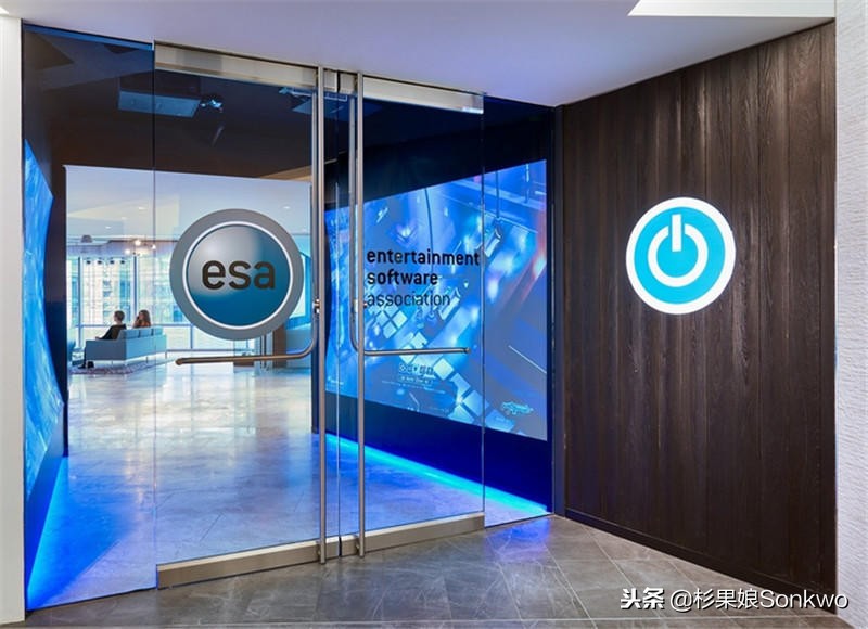 游戏午报：黑曜石将于TGA公布新游戏；《战争机器》电影换新编剧