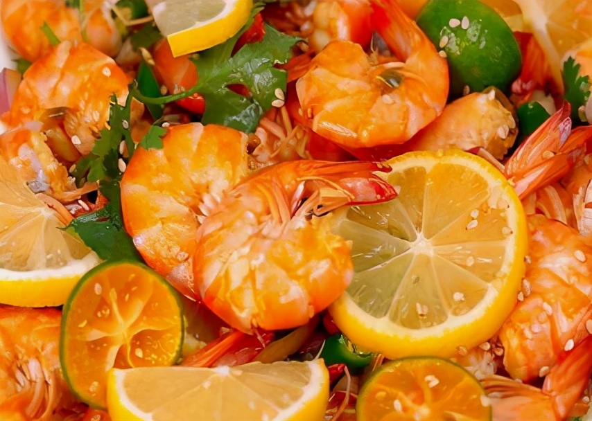海鲜跟维c一起吃真的会中毒吗,海鲜和维c会产生砒霜吗