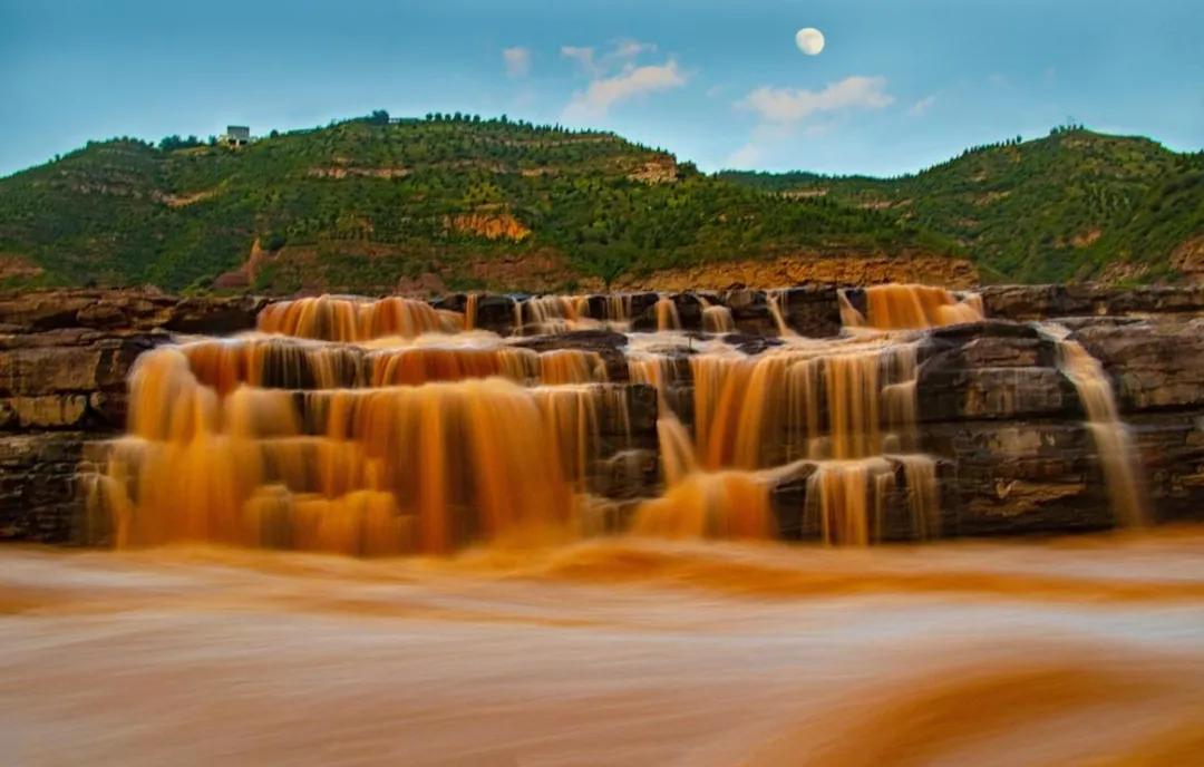 壶口黄河壮美表现,壮美的黄河壶口大瀑布