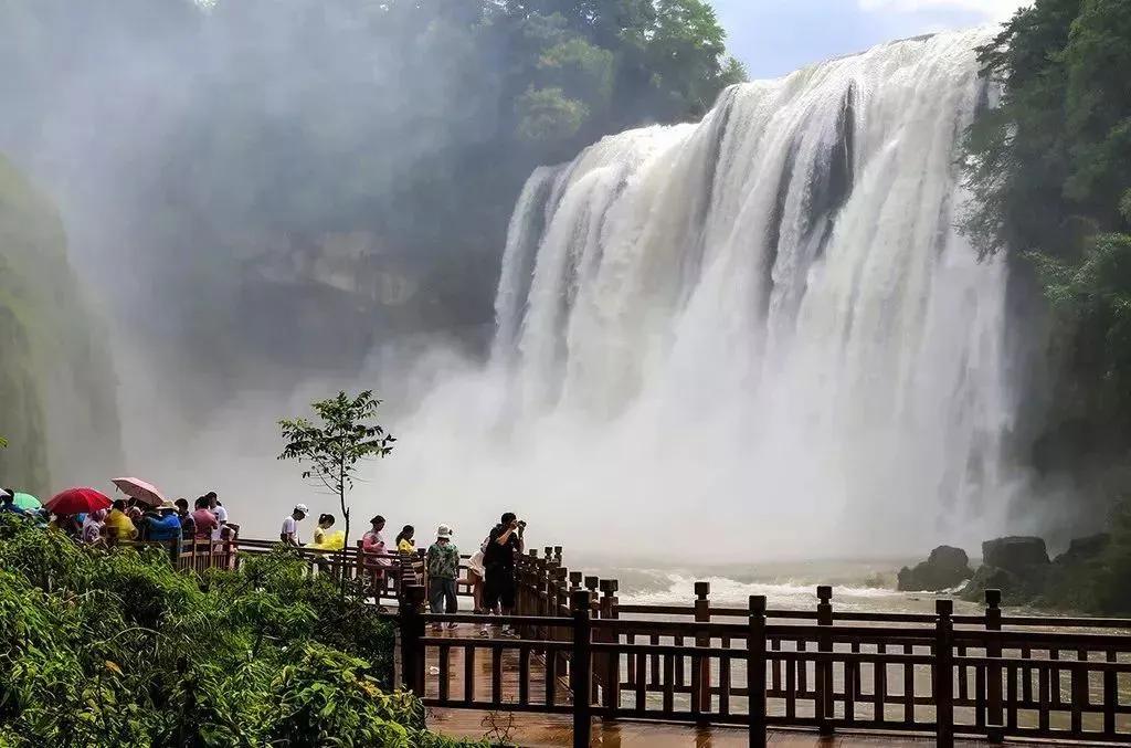 安顺黄果树瀑布最佳观赏时间,观赏黄果树瀑布领略它的壮观