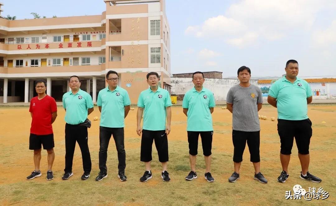 鍩哄眰瓒冲崗,鍩哄眰瓒崇悆