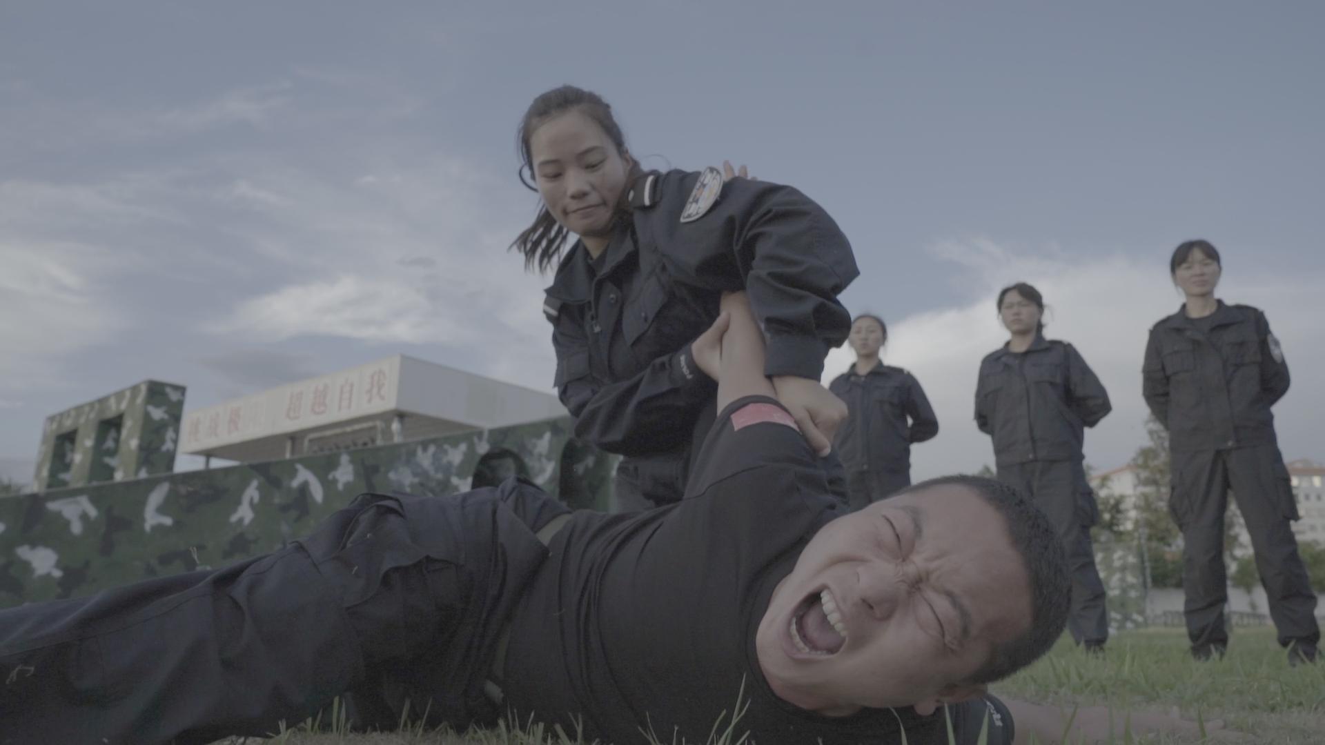 云南22岁缉毒警察,云南边境缉毒女警