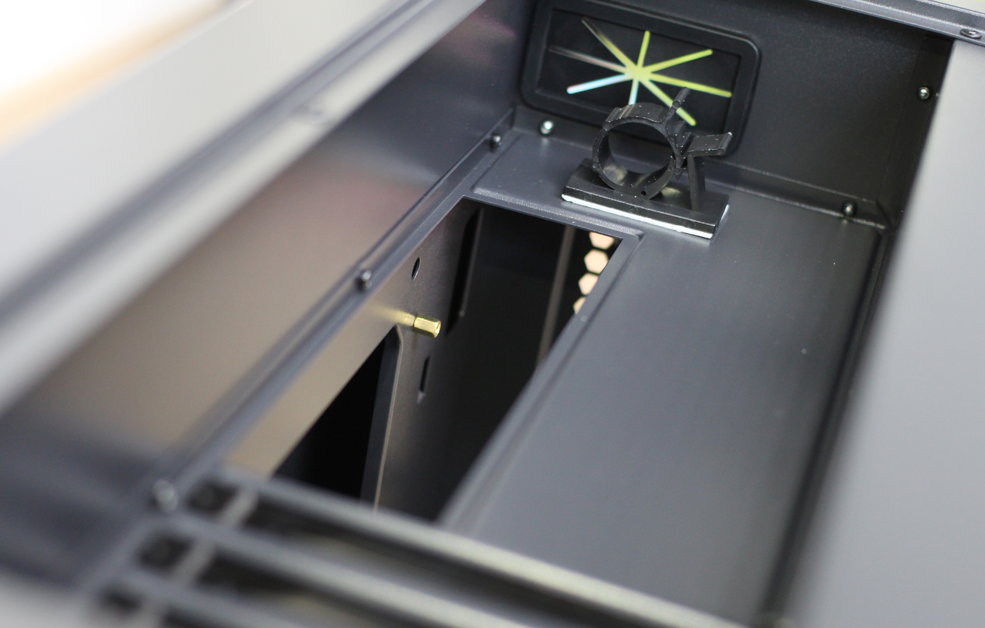 鑫谷atx3.0850w全模组,鑫谷机箱可以装三风扇显卡吗