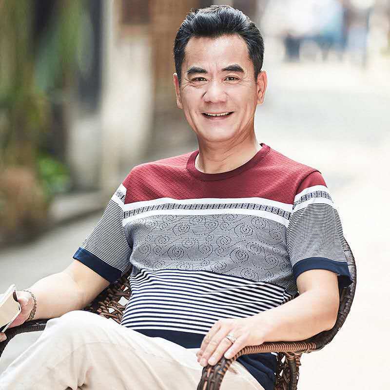 今年夏天流行什么样男士短袖,夏天男生穿的短袖有哪几款好看