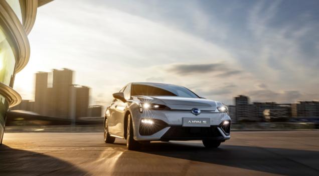 中国新能源车市场混战,中国新能源汽车市场之争