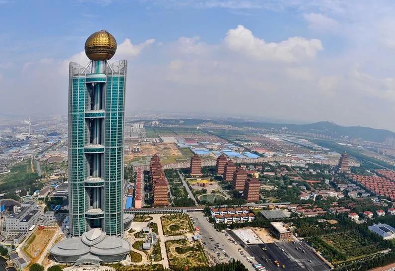 “土豪村”终于没落？曾家家住别墅开豪车，如今负债累累无力偿还