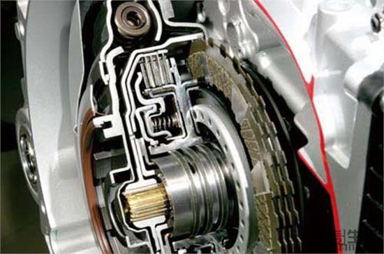 双离合变速器干式和湿式怎么区分,双离合变速器是干式还是湿式