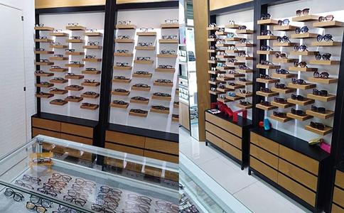 开眼镜店是加盟好还是自己开好,台州品牌眼镜店连锁加盟方案价钱