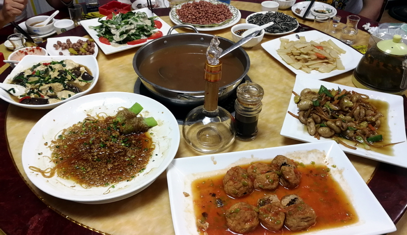 喝狗肉汤吃什么菜,喝狗肉汤配什么吃