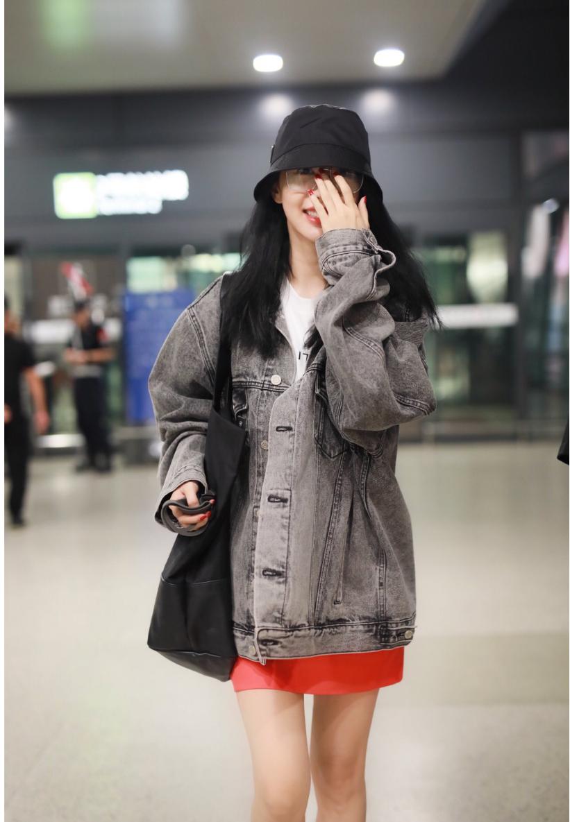 李菲儿休闲造型,李菲儿时尚单品图片