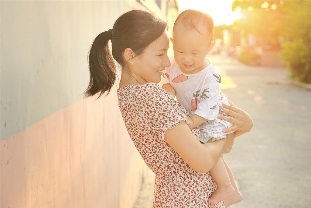 怎么给孩子拍照拍得比较漂亮,小朋友怎么拍照好看视频