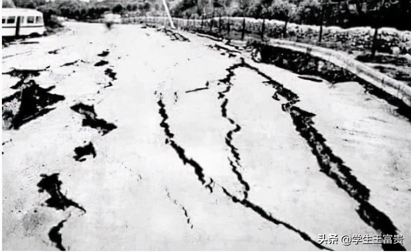 十大世界上人类伤亡惨重的地震,中国历史上的十次大地震