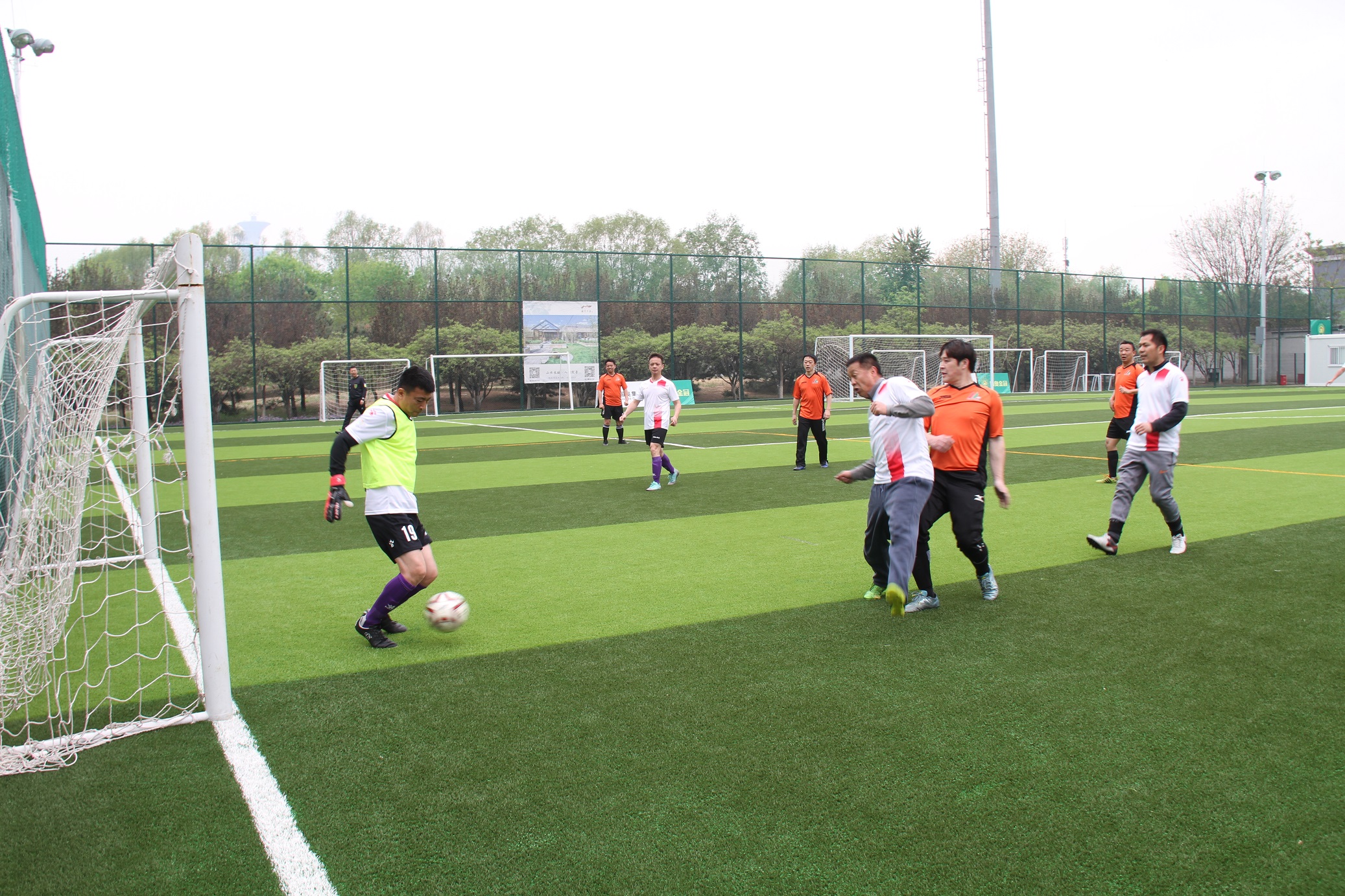 足球必须永不言弃,足球人间好时光