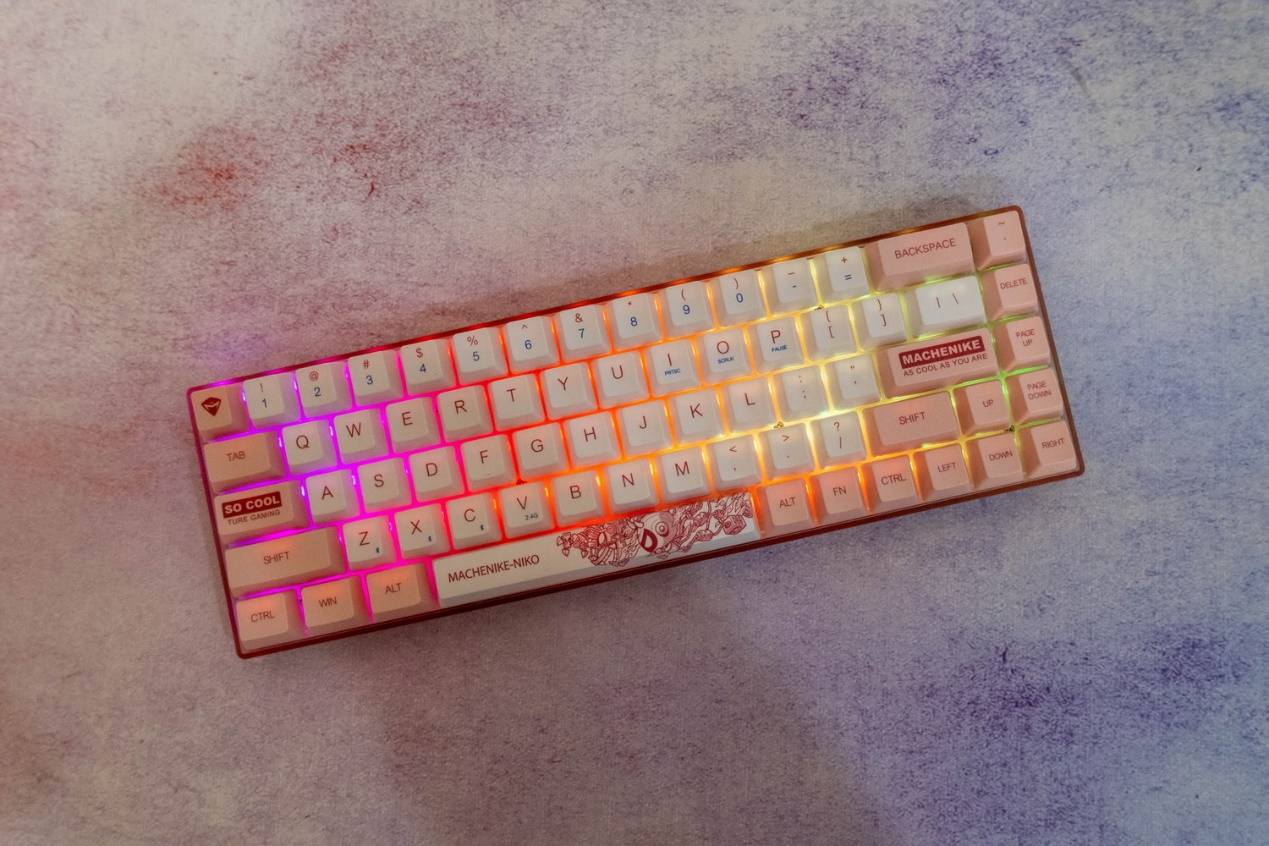 款款优秀，组合起来吃鸡更轻松，机械师游戏套装体验