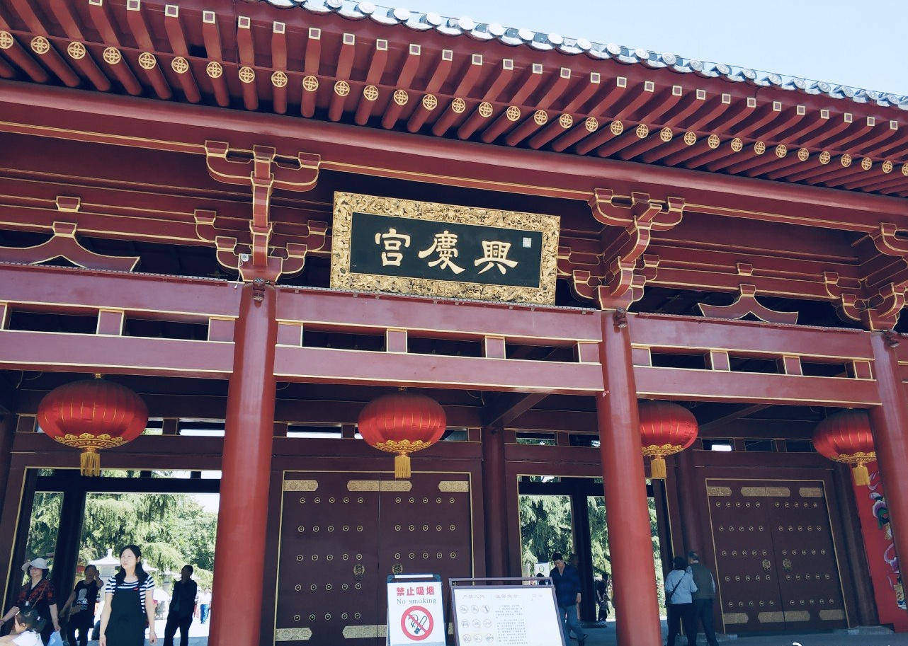 最美的西安兴庆公园,西安兴庆公园一道美丽的风景线