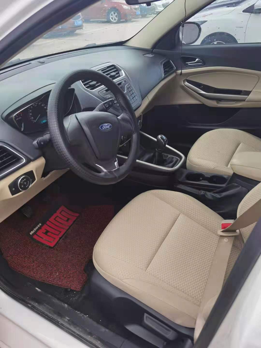 库存5个月的福特福睿斯能买吗,15款福特福睿斯二手值多少钱