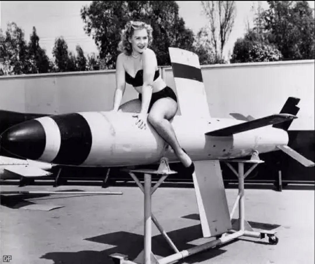 *弹核**与比基尼，美国核试验背后泯灭人性、丧尽天良的活体实验！