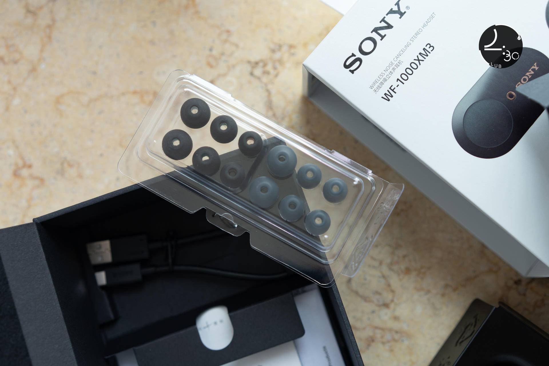 索尼降噪耳机wf-1000xm4测评横评,索尼降噪耳机wf-1000xm3不开机