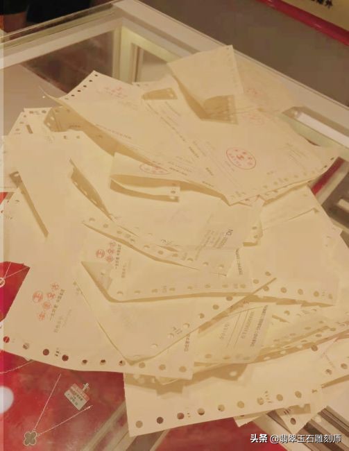 结婚三金选择黄金还是彩金,结婚金首饰怎么挑选