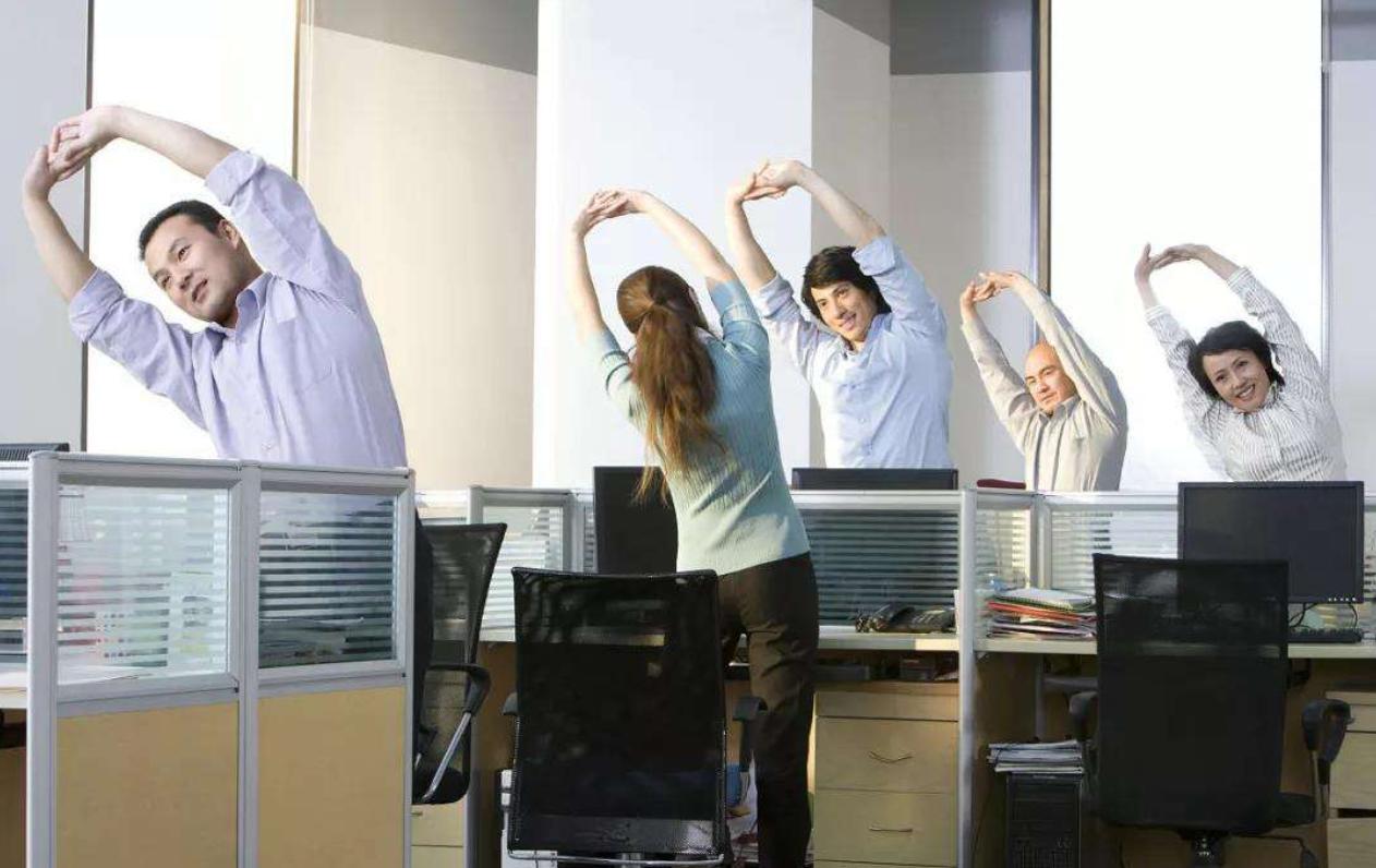 脖子一扭咔咔响老是不舒服怎么办,颈椎病脖子一动咔咔响是什么原因