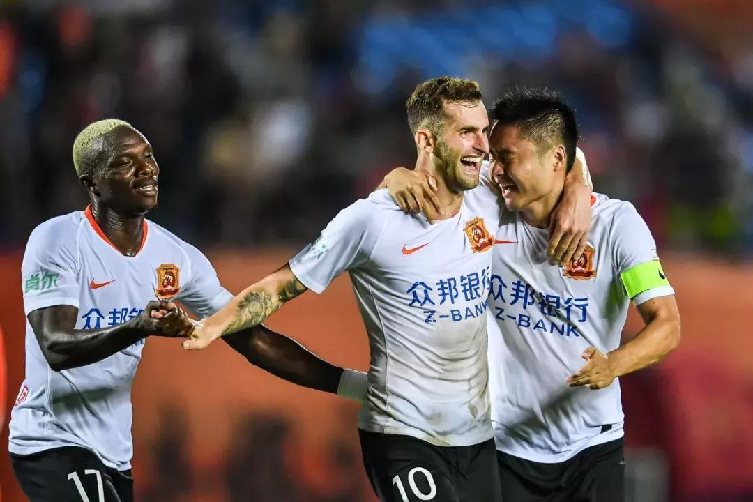 巴普蒂斯唐建功，埃弗拉锁定胜局！武汉卓尔客场2:0力克北京人和