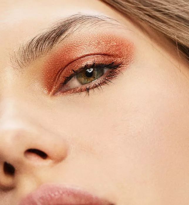 ZARA竟然出彩妆了