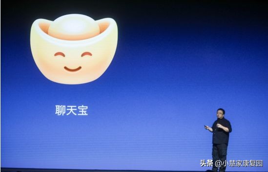 立木大叔侃：“土包子”聊天宝VS“贵族”微信