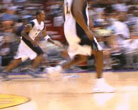 nba2kol文斯卡特98版扣篮动作,文斯卡特大风车扣篮背后角度