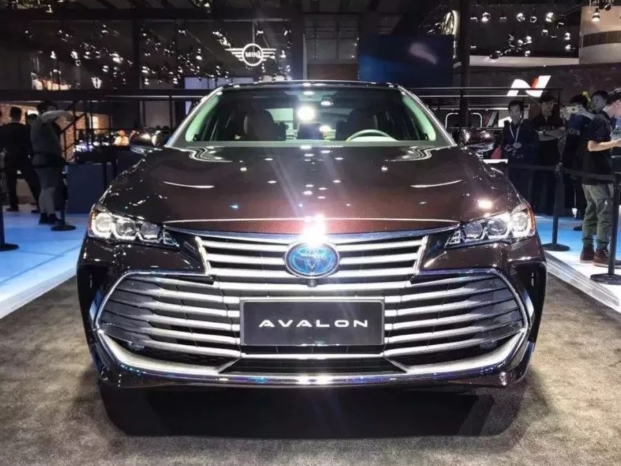 十一代卡罗拉广州车展,新款卡罗拉与新款思域谁值得买