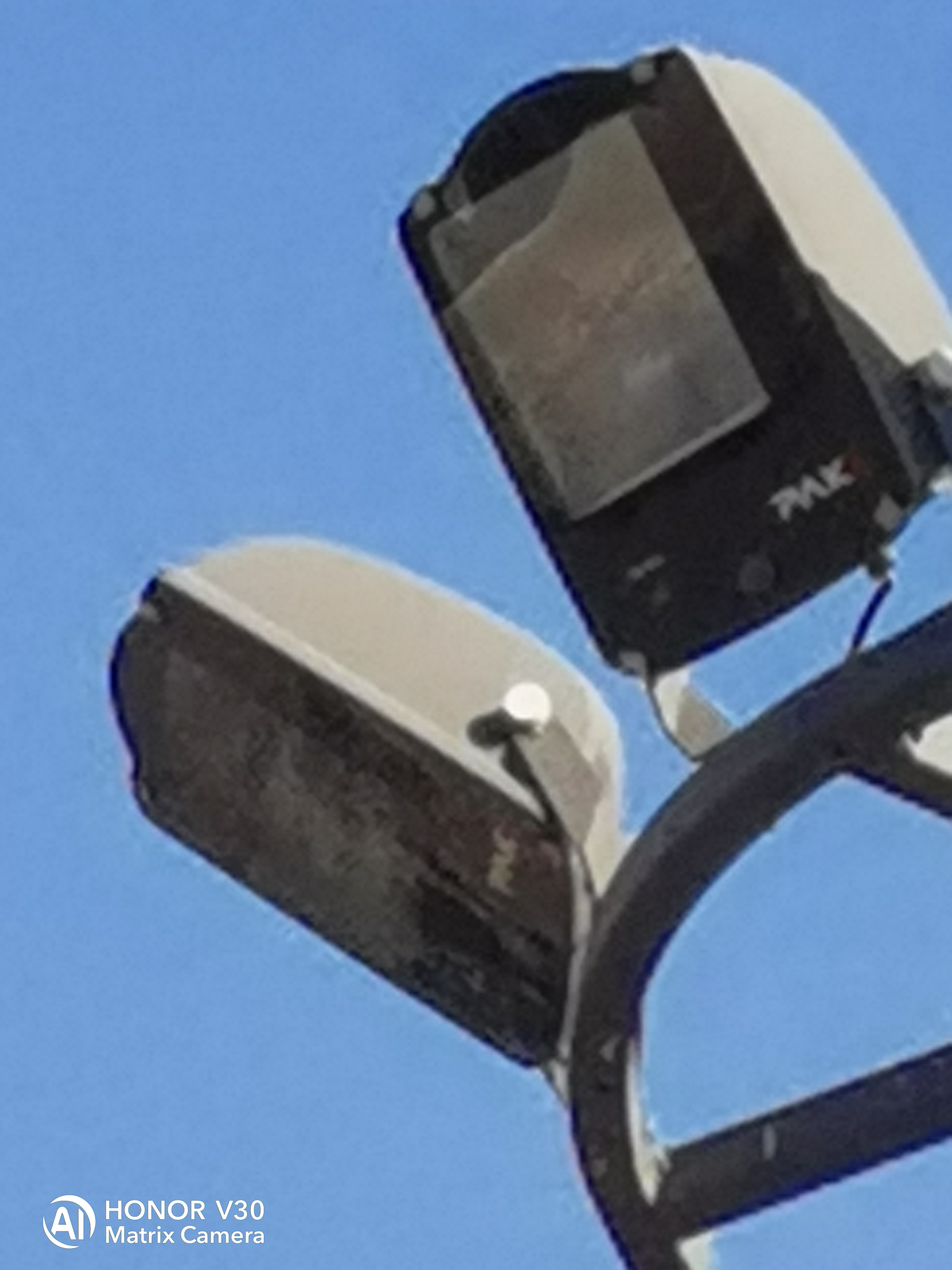 光荣宣布发布1000元以下的5g手机,5g手机芯片市场上演五强争霸