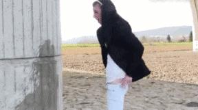 搞笑gif趣图姑娘有话好好说别动手,开心一刻gif搞笑动图