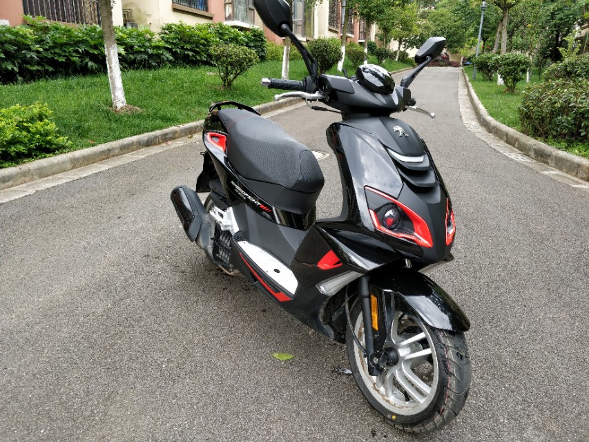 标致摩托车sf3-150评测,标致摩托speedfightsf4150cc